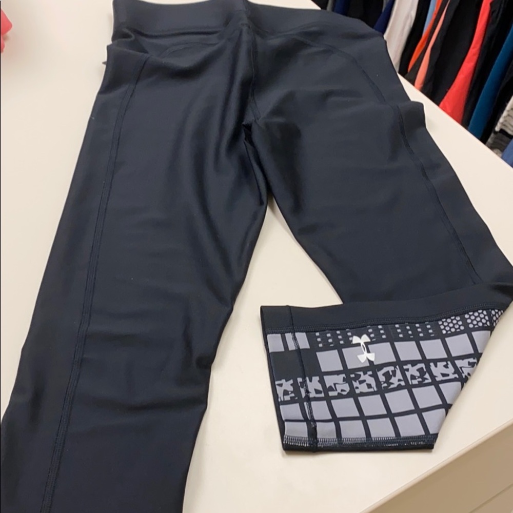 New Under Armour Compression Workout Leggings - image 4